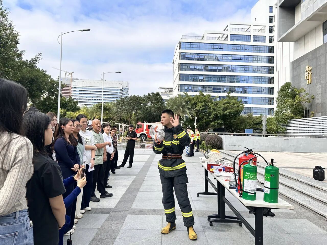 全民消防，生命至上——122cc太阳集成游戏2025年消防月消防演习成功举办